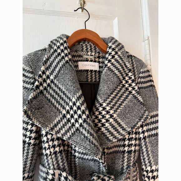 Calvin Klein Wool Blend Black and White Houndstooth Wrap Coat Jacket - Picture 3 of 9
